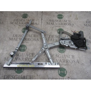 ELEVALUNAS DELANTERO DERECHO 