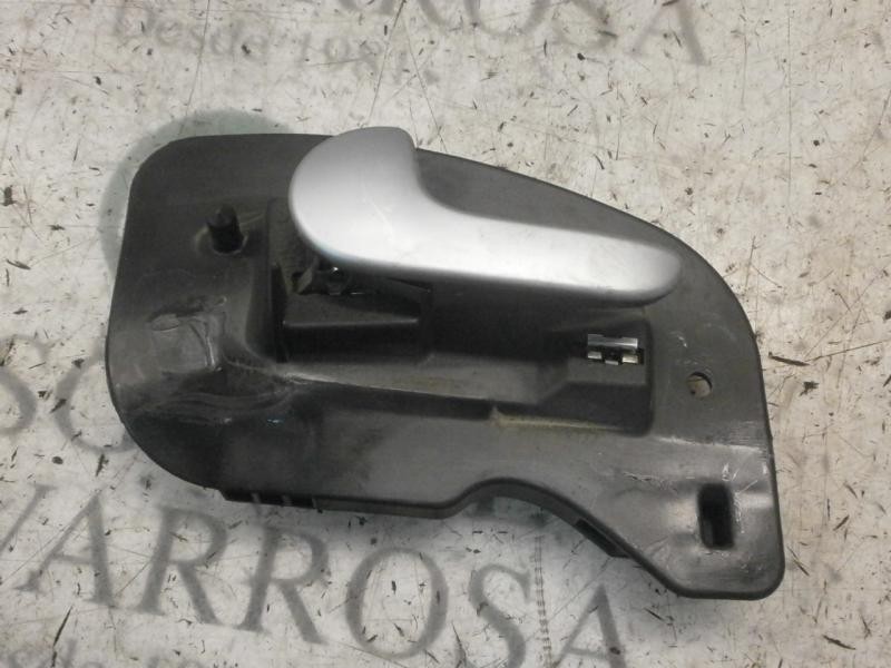 Recambio de maneta interior delantera izquierda para opel corsa c essentia referencia OEM IAM   