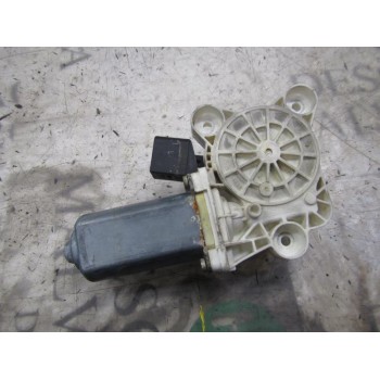 MOTOR ELEVALUNAS DELANTERO IZQUIERDO A2118201742 