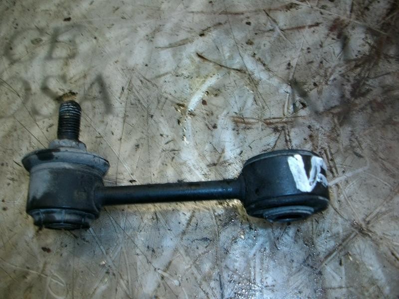 Recambio de tirante delantero derecho para kia carens 2.0 crdi ex monovolumen referencia OEM IAM   