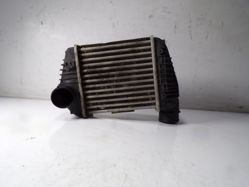 Recambio de intercooler para audi a6 berlina (4f2) 2.7 tdi referencia OEM IAM 4F0145806T  