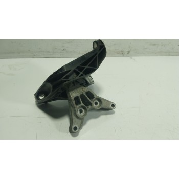 SOPORTE MOTOR DERECHO 008956 