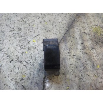 MANDO ELEVALUNAS DELANTERO DERECHO 