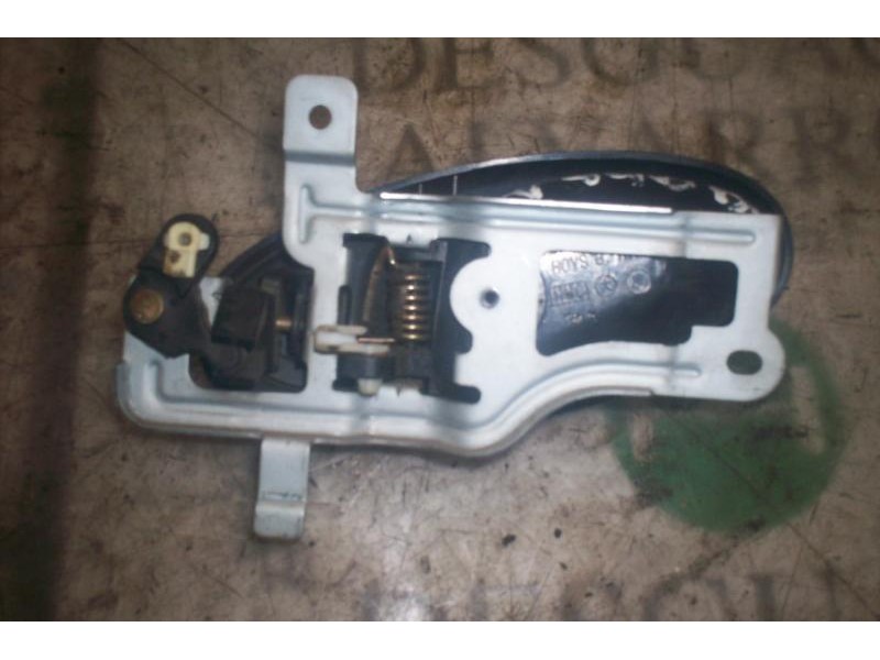 Recambio de maneta interior delantera derecha para hyundai coupe (rd) 1.6 fx xplod referencia OEM IAM 8262027001KW  