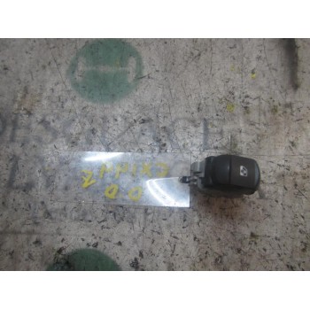 MANDO ELEVALUNAS DELANTERO DERECHO 