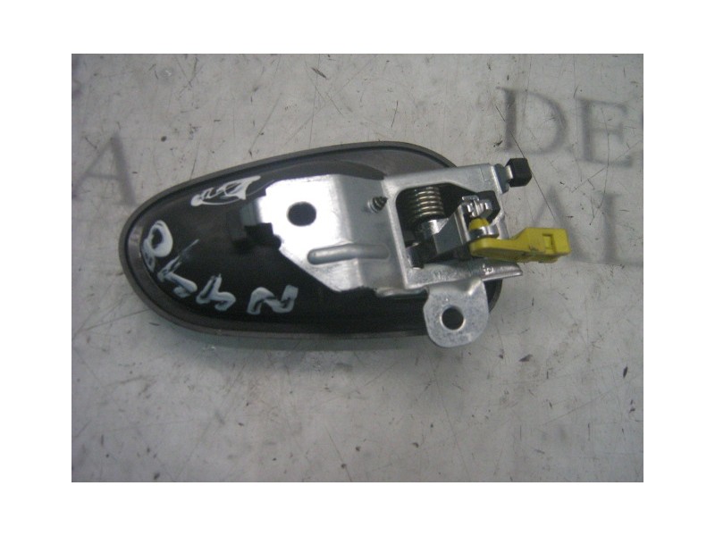 Recambio de maneta interior delantera izquierda para mitsubishi space star (dg0) 1600 comfort referencia OEM IAM   