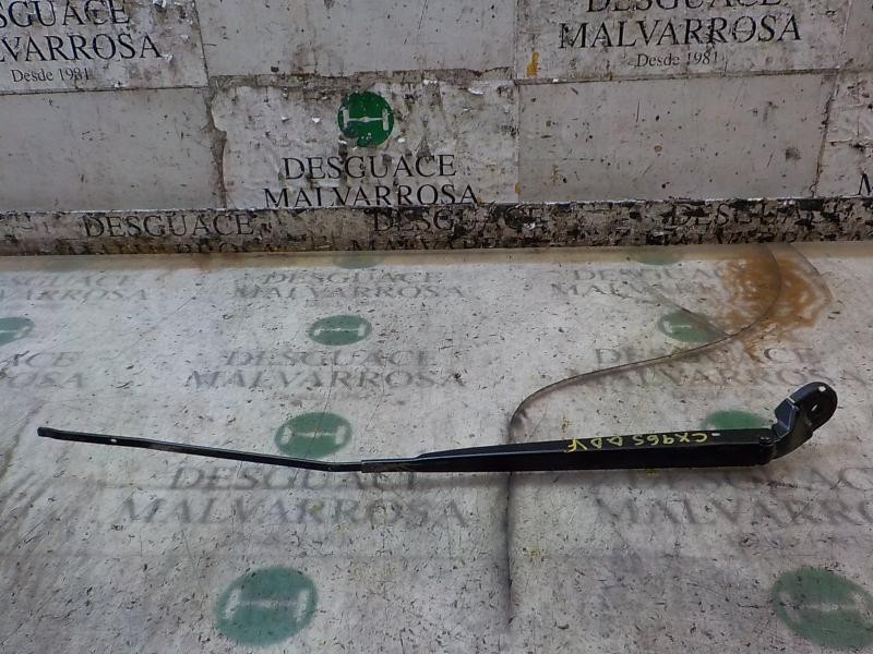 Recambio de brazo limpia delantero derecho para citroën c4 cactus 1.2 12v vti referencia OEM IAM 1611871580  