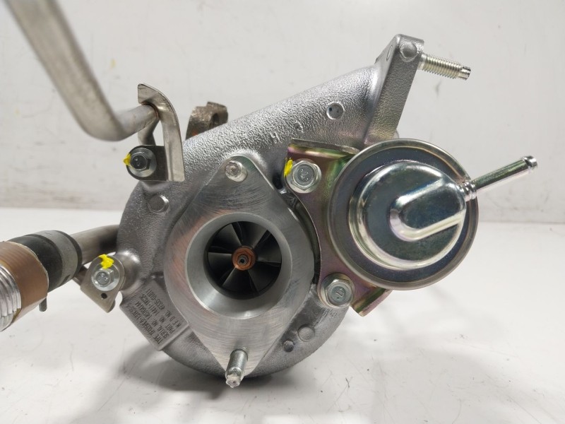 Recambio de turbocompresor para nissan juke (f15) 1.6 dig-t referencia OEM IAM  140704123 4933501811