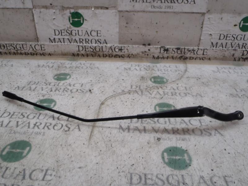 Recambio de brazo limpia delantero derecho para opel corsa d enjoy referencia OEM IAM   