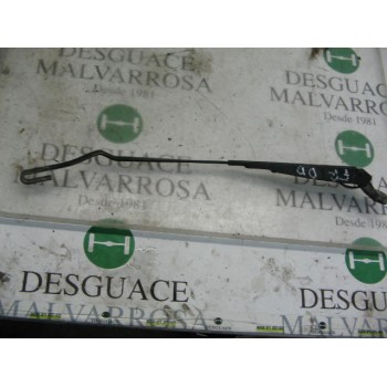 BRAZO LIMPIA DELANTERO DERECHO 