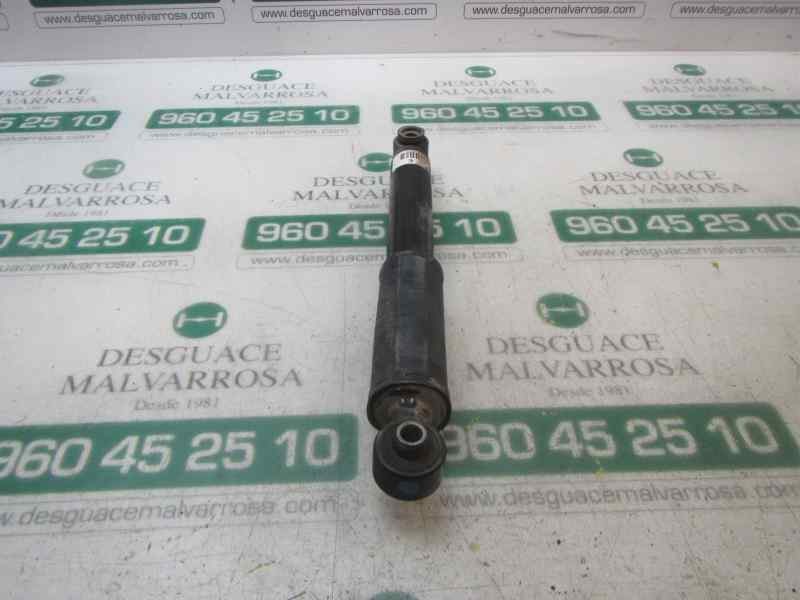 Recambio de amortiguador trasero derecho para kia rio drive referencia OEM IAM 553001W001  