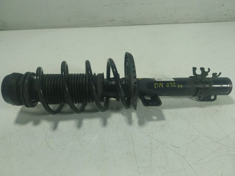 Recambio de amortiguador delantero derecho para skoda fabia iii (nj3) 1.0 referencia OEM IAM 6C0413031AN 6C0413031AN 