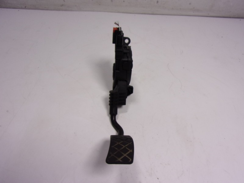 Recambio de potenciometro pedal para audi a8 (4h) 4.2 tdi quattro largo referencia OEM IAM 4H2723523 4H2723523 