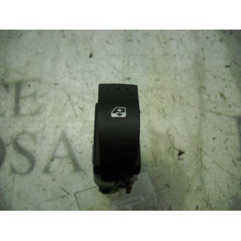 MANDO ELEVALUNAS TRASERO IZQUIERDO 8200220507 