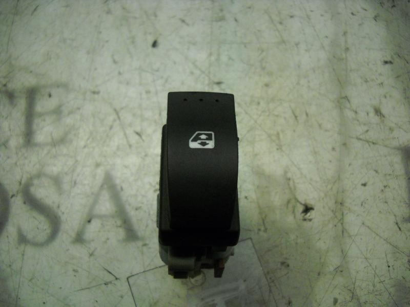 Recambio de mando elevalunas trasero izquierdo para renault laguna ii (bg0) dynamique referencia OEM IAM 8200220507  