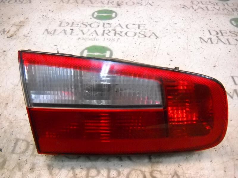 Recambio de piloto trasero izquierdo interior para renault laguna ii (bg0) dynamique referencia OEM IAM 8200002475  