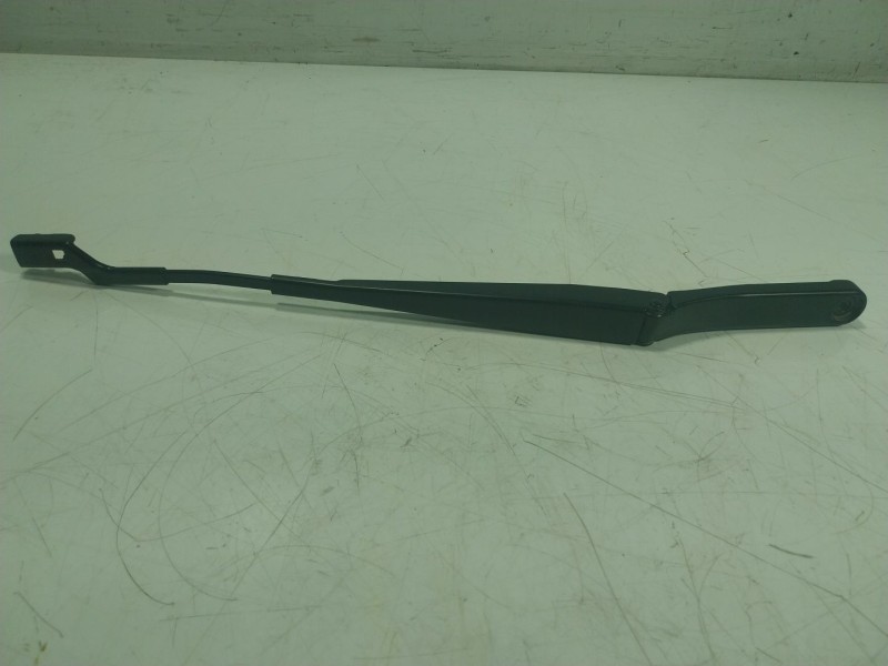 Recambio de brazo limpia delantero izquierdo para skoda fabia iii (nj3) 1.0 referencia OEM IAM 6V1955409A  