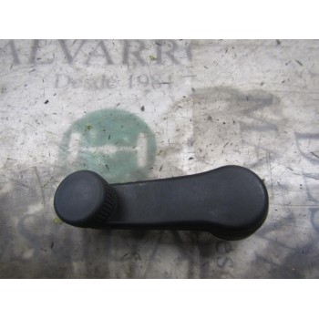 MANETA ELEVALUNAS TRASERA DERECHA 1P08375819B9 