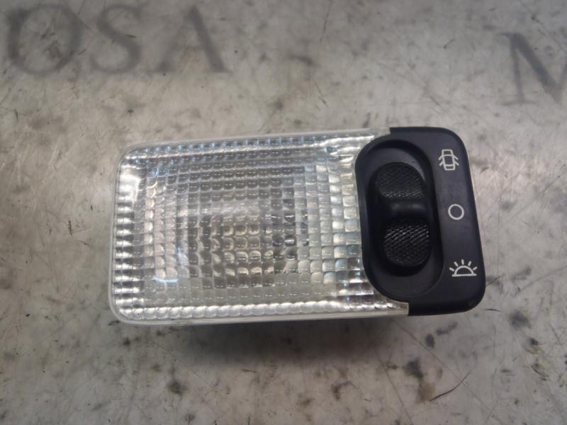 Recambio de piloto interior para citroën berlingo 1.6 16v hdi referencia OEM IAM   