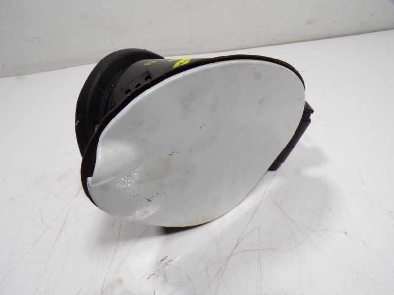 Recambio de tapa combustible para ford kuga (cbs) 1.5 ecoboost cat referencia OEM IAM 2116063  