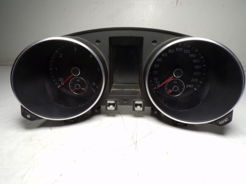 Recambio de cuadro instrumentos para volkswagen golf vi (5k1) 1.6 tdi referencia OEM IAM 5K0920870E 5K0920870E 