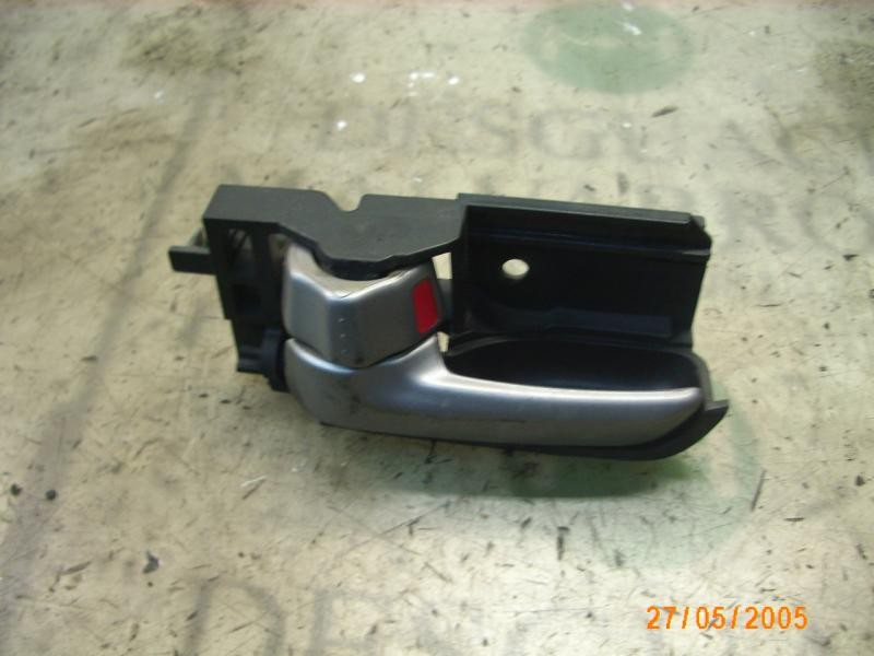 Recambio de maneta interior delantera izquierda para suzuki swift berlina (mz) gl (3-ptas.) referencia OEM IAM   