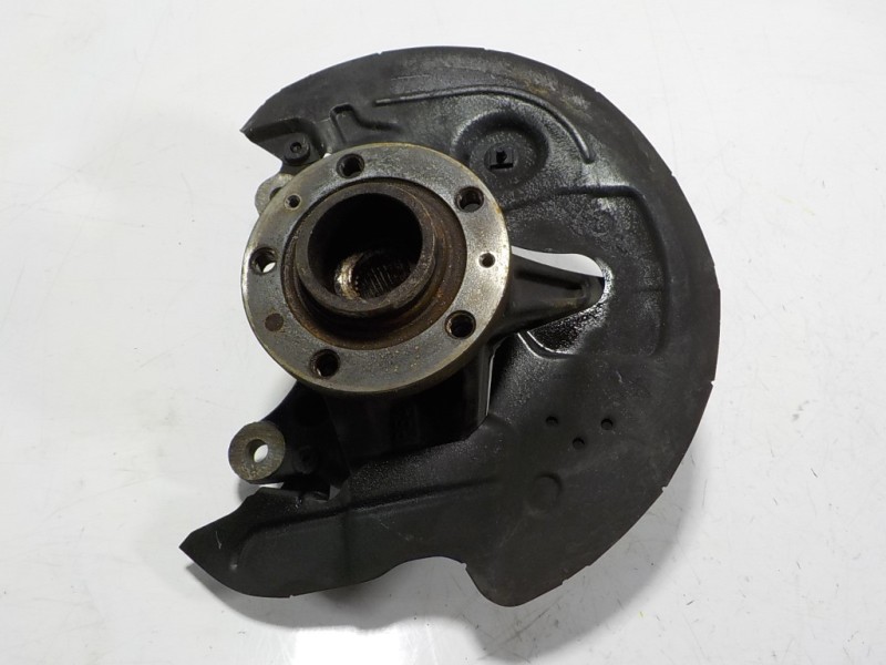 Recambio de mangueta delantera izquierda para peugeot 508 sw 1.5 blue-hdi fap referencia OEM IAM 1610137880  