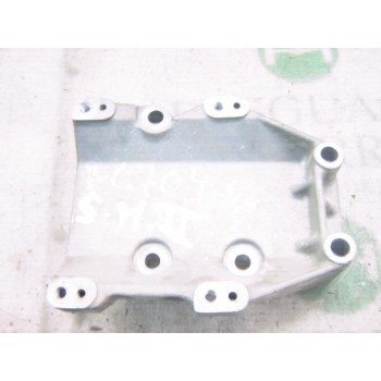 SOPORTE MOTOR TRASERO 