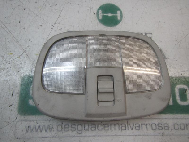 Recambio de piloto interior para ssangyong rexton 2.7 turbodiesel cat referencia OEM IAM   
