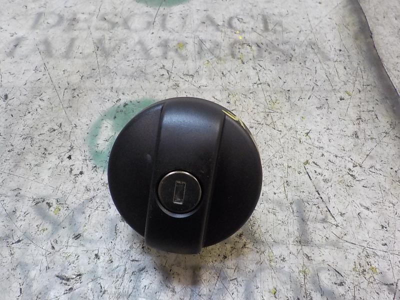 Recambio de tapon combustible para citroën c4 cactus 1.2 12v vti referencia OEM IAM 1508F3  