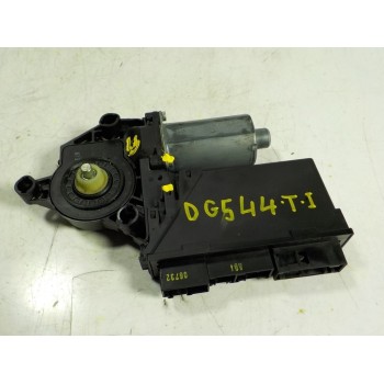 MOTOR ELEVALUNAS TRASERO IZQUIERDO 8E0959801E 8E0959801E 105998204