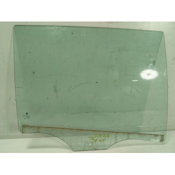 CRISTAL PUERTA TRASERO DERECHO 6V6845206A 
