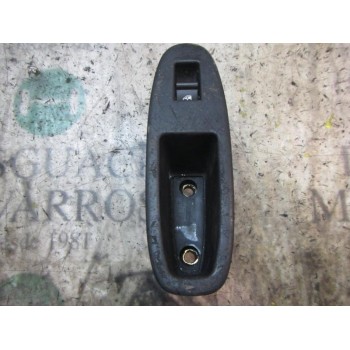 MANDO ELEVALUNAS DELANTERO DERECHO 156080378 