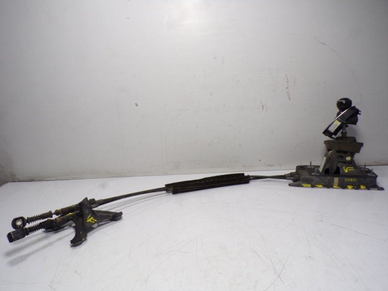 Recambio de palanca cambio para volkswagen golf vi (5k1) 1.6 tdi referencia OEM IAM 1K0711050A 1K0711049CH 