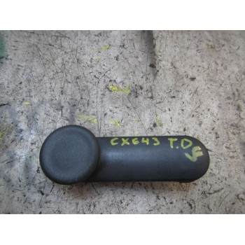 MANETA ELEVALUNAS TRASERA DERECHA 