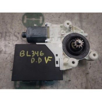 MOTOR ELEVALUNAS DELANTERO DERECHO 