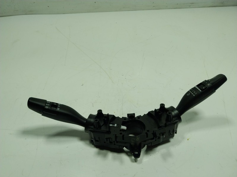 Recambio de mando luces para kia stonic (yb) 1.2 cvvt referencia OEM IAM 93403D4952 97403D4952 