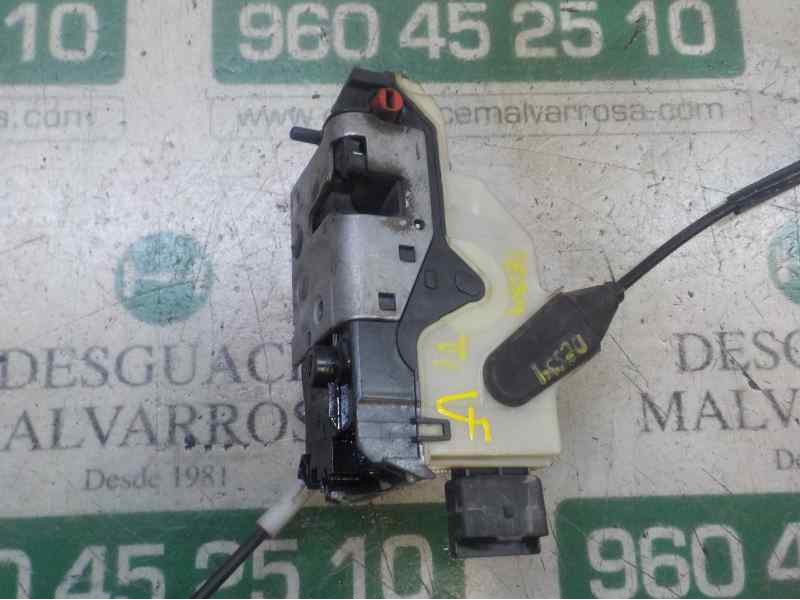 Recambio de cerradura puerta trasera izquierda para peugeot 208 1.2 12v vti referencia OEM IAM 9688080880  