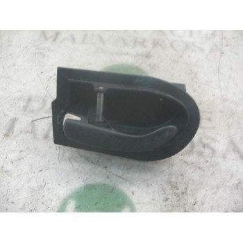 MANETA INTERIOR DELANTERA IZQUIERDA 