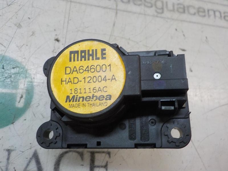 Recambio de motor apertura trampillas climatizador para opel zafira (c) excellence referencia OEM IAM 13276240 DA646001 DA646001