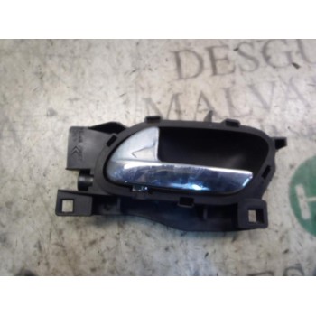 MANETA INTERIOR DELANTERA IZQUIERDA 