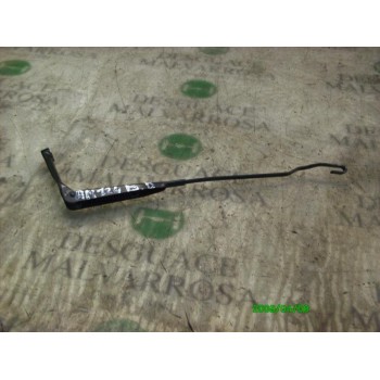 BRAZO LIMPIA DELANTERO DERECHO 