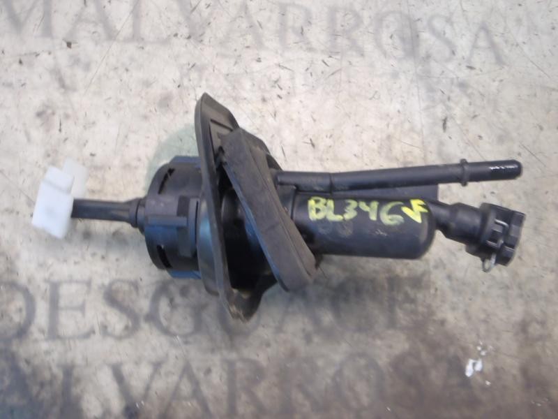 Recambio de bomba embrague para ford focus berlina (cap) sport referencia OEM IAM   