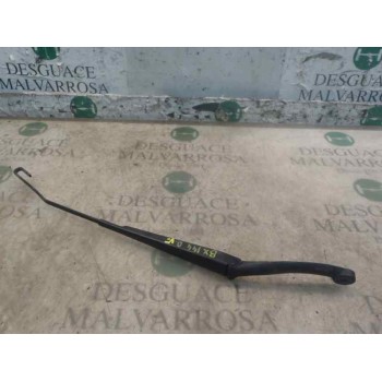 BRAZO LIMPIA DELANTERO DERECHO 