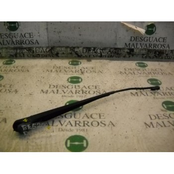 BRAZO LIMPIA DELANTERO DERECHO 