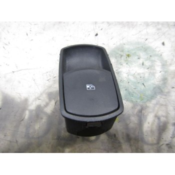 MANDO ELEVALUNAS DELANTERO DERECHO 