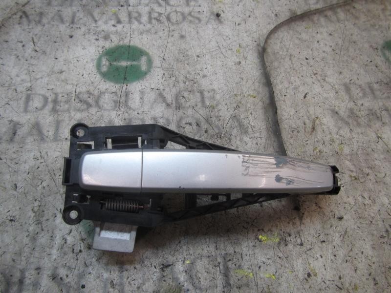 Recambio de maneta exterior trasera izquierda para opel zafira b 1.9 cdti referencia OEM IAM   