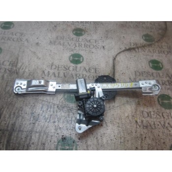 ELEVALUNAS DELANTERO DERECHO 807209299R 