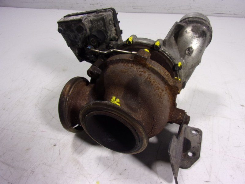 Recambio de turbocompresor para bmw x5 (e70) xdrive30d referencia OEM IAM  7799759G 