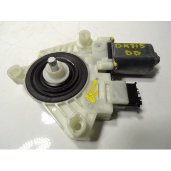 MOTOR ELEVALUNAS DELANTERO DERECHO A2139069501 A2139069501 